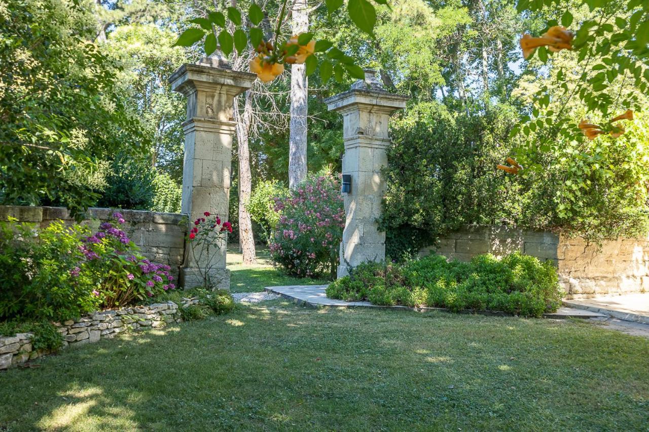Mas De Capelou Bed & Breakfast Avignon Exterior foto